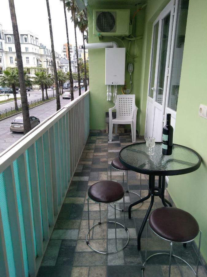 Apartment Eteri Batumi Exterior photo